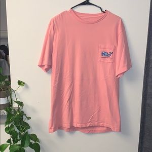 Vineyard Vines Hawaiian Whale T-Shirt✨